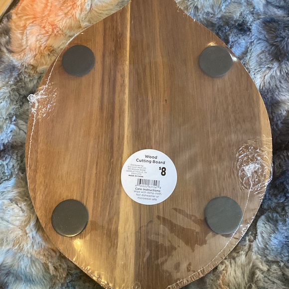 🌟NEW🌟 Set of 2 - 1 Bamboo & 1 Wood Lemon Shape Cutting Board “ Easy Peezy” NWT - Picture 7 of 9